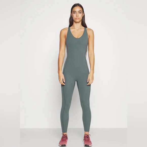NWT Athleta Transcend bodysuit in Bali green XS - Picture 1 of 14